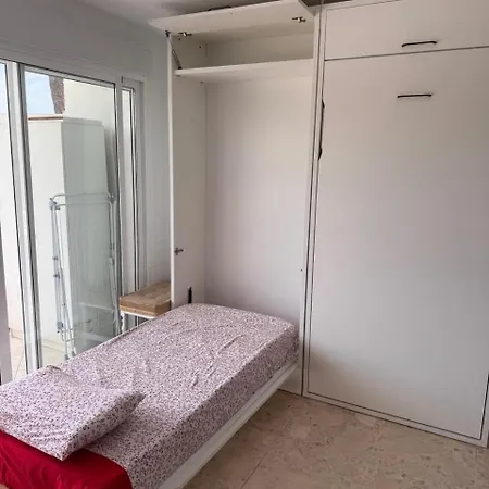 Estudio Con Terraza En Апартаменты
